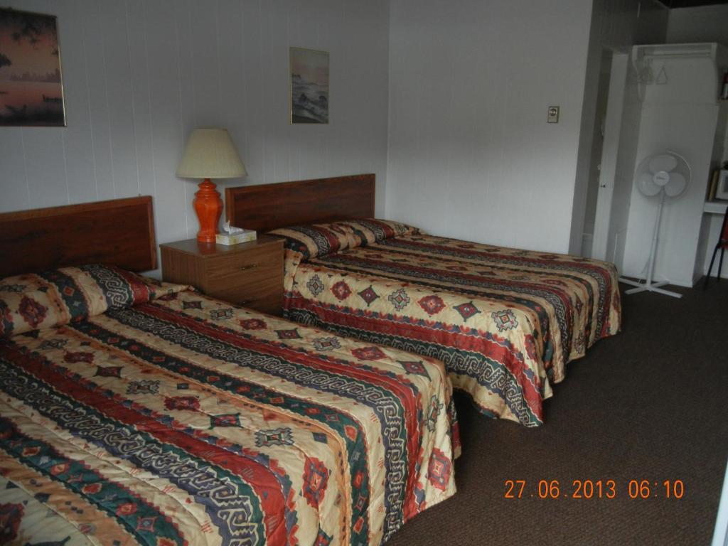 Holiday House Motel Penticton Kamer foto