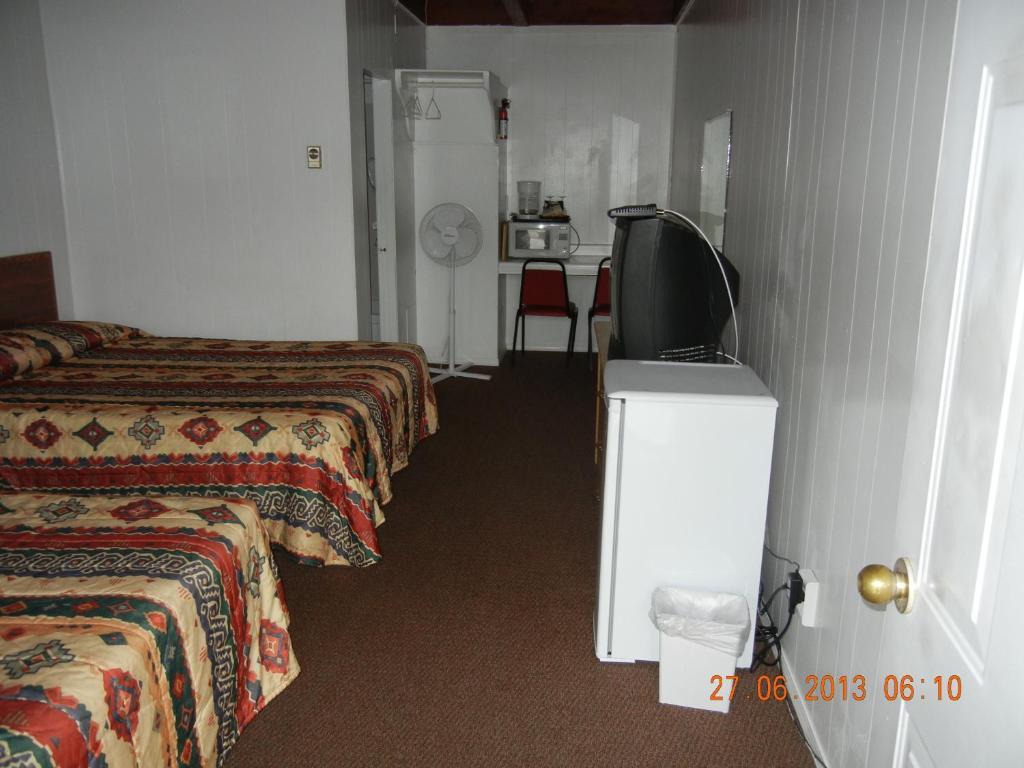 Holiday House Motel Penticton Kamer foto