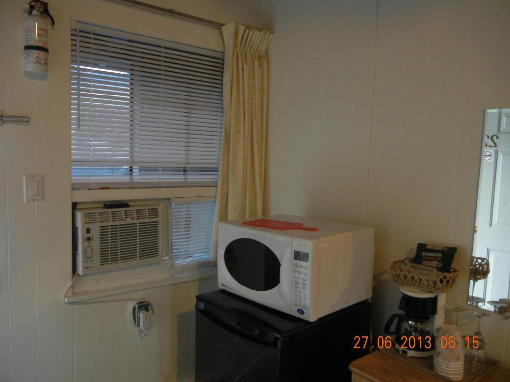 Holiday House Motel Penticton Kamer foto