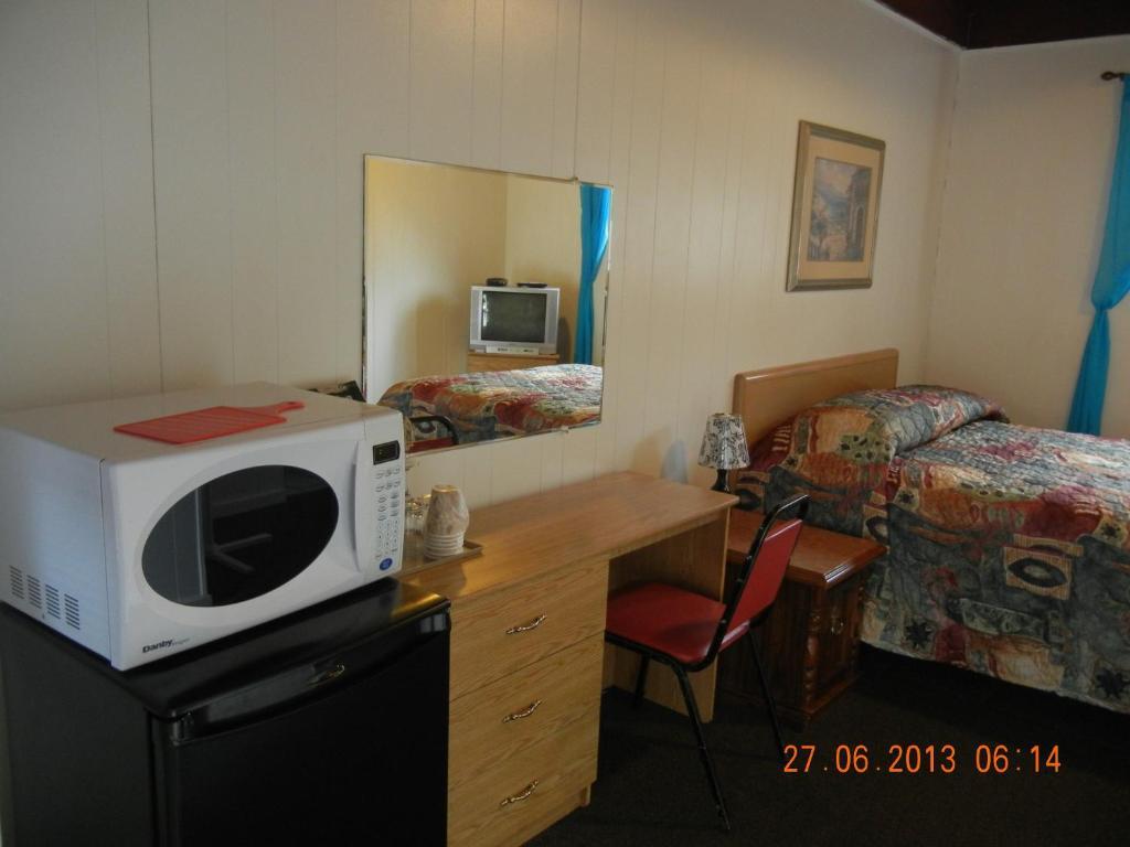 Holiday House Motel Penticton Kamer foto
